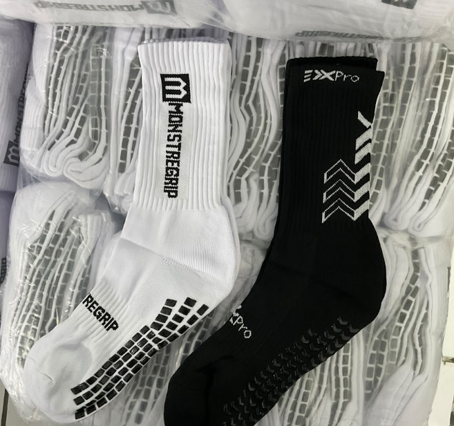 Kaos kaki sport high